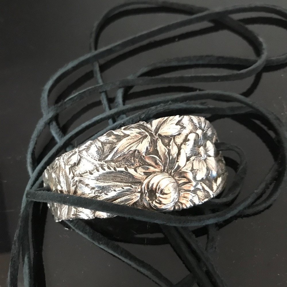 Floral Antique Tie Wrap Bracelet Sterling Silver 925 Kirk Stieff Cuff Yoga Boho - Picture 9 of 11